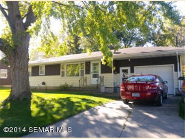 934 S 3rd Ave, Albert Lea, MN 56007 photo 1