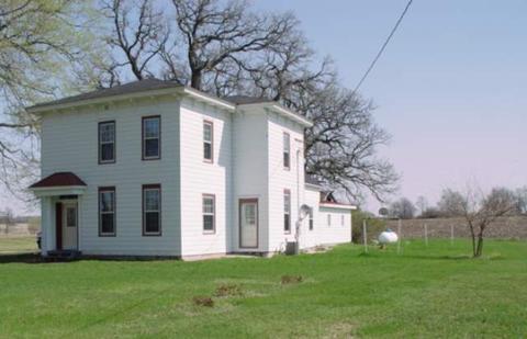 1947 S Paddock Rd, Beloit, WI 53511 photo 1