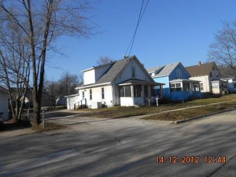 1014 10th St, Beloit, WI 53511 photo 1
