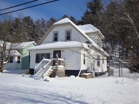 204 N East St, Wonewoc, WI 53968 photo 1