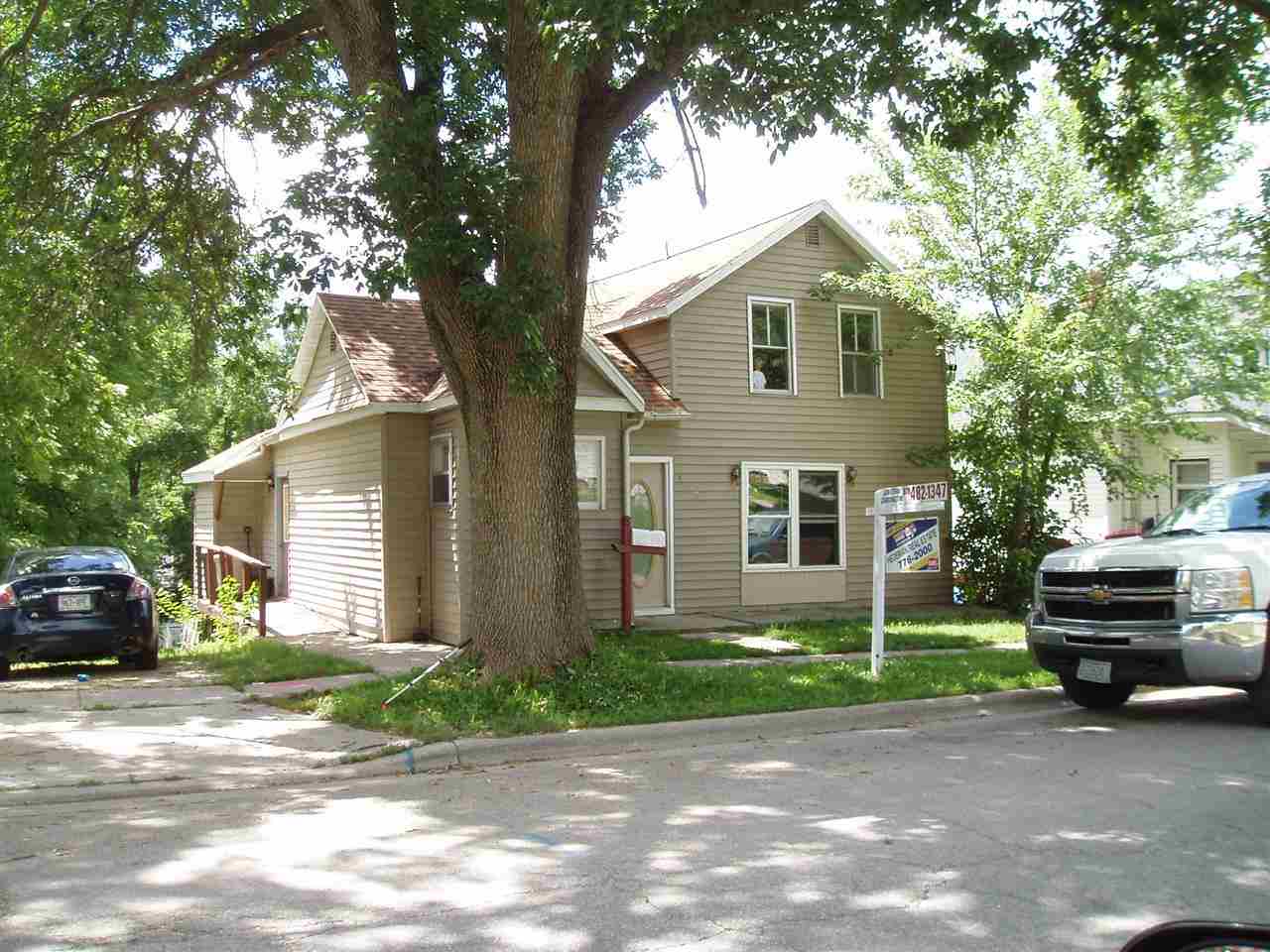 429 E Louisa St, Darlington, WI 53530 photo 1