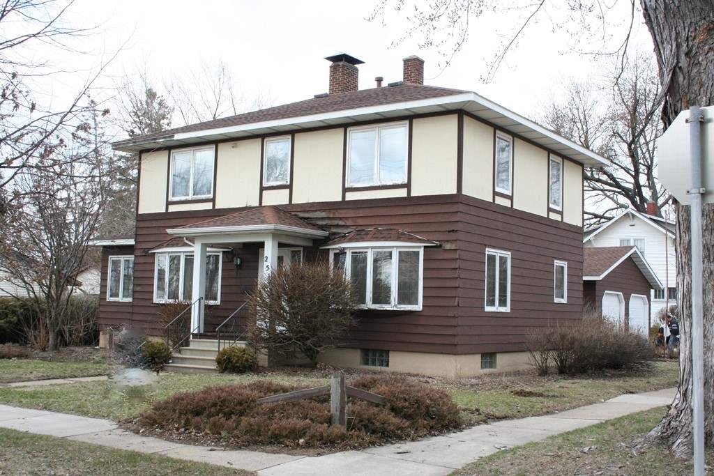 251 N 8th Ave, Wisconsin Rapids, WI 54494