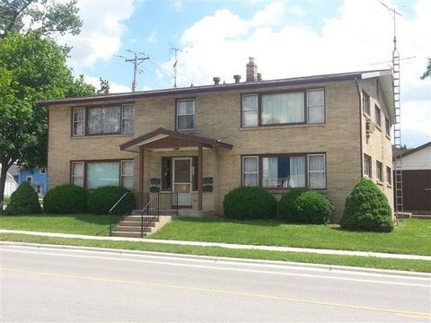 1322 9th St, Monroe, WI 53566 photo 1