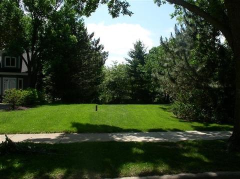 7869 E Oakbrook Cir, Madison, WI 53717 photo 1