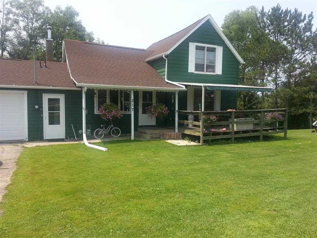 317 West St, Wonewoc, WI 53968 photo 1
