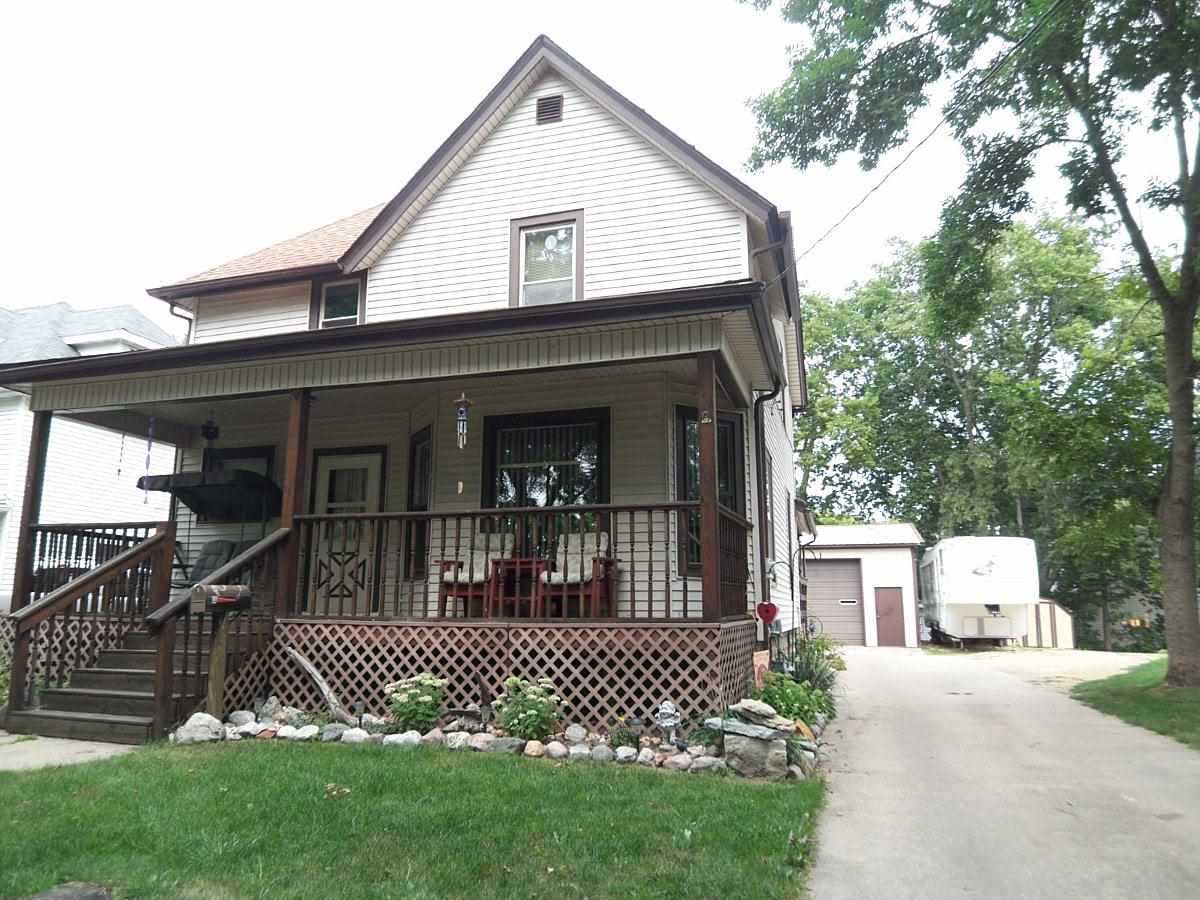 731 8th St, Beloit, WI 53511 photo 1