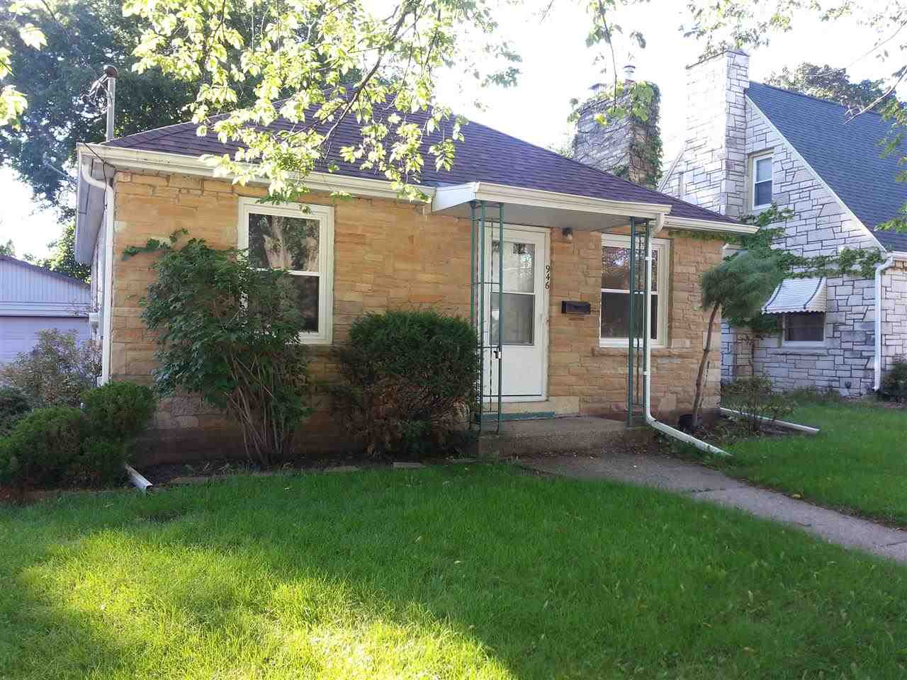 946 Grant St, Beloit, WI 53511 photo 1