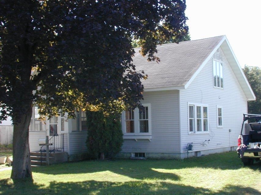418 E Oak St, Boscobel, WI 53805 photo 1