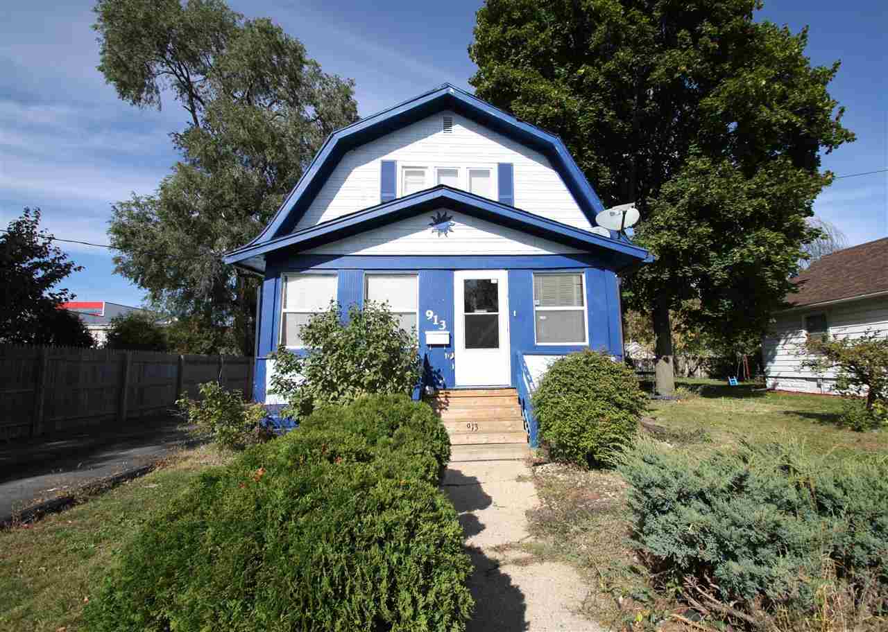 913 Harvey St, Beloit, WI 53511 photo 1