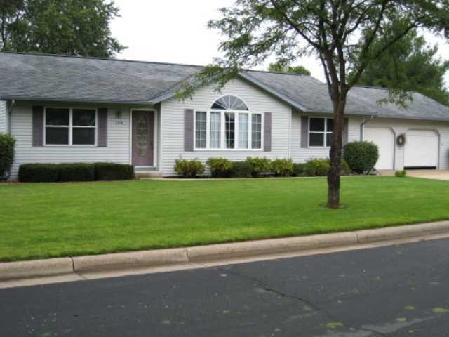 709 E Bluff St, Boscobel, WI 53805 photo 1