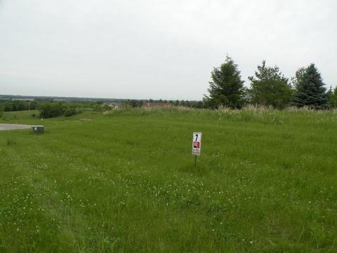 203 Glacial Ter, Ripon, WI 54971