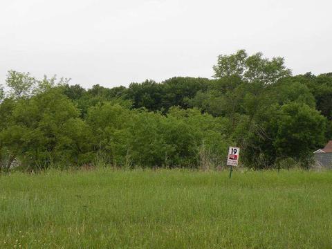 290 Moraine Dr, Ripon, WI 54971