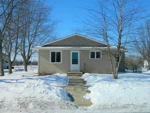 1029 30th Ave, Monroe, WI 53566 photo 1