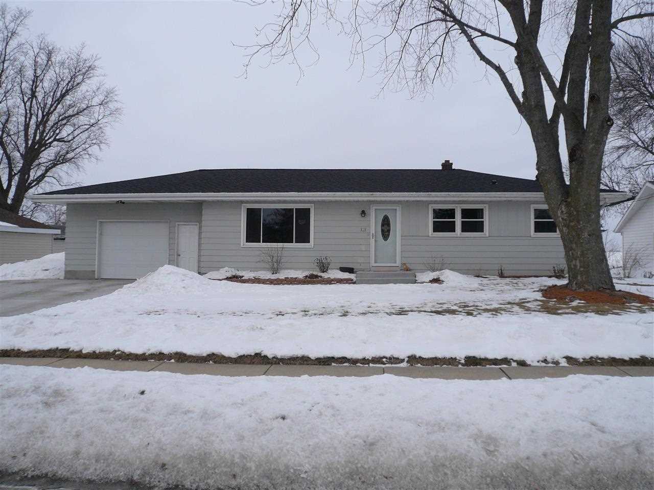 919 Hubbell St, Marshall, WI 53559 photo 1