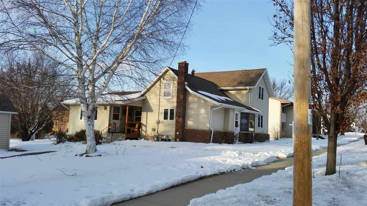 546 N Main St, Fall River, WI 53932 photo 1