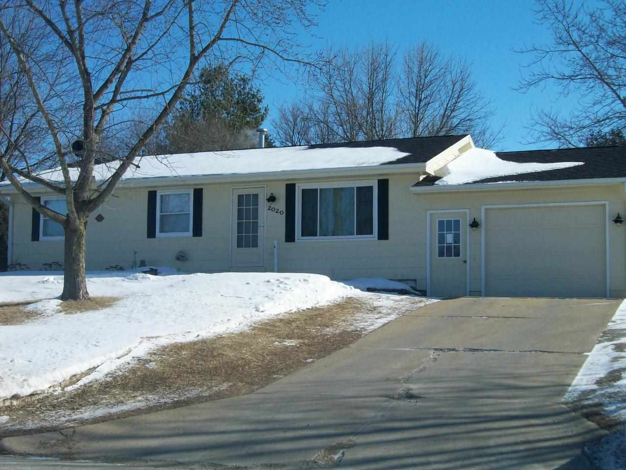 2020 Ridgeway Rd, Monroe, WI 53566 photo 1