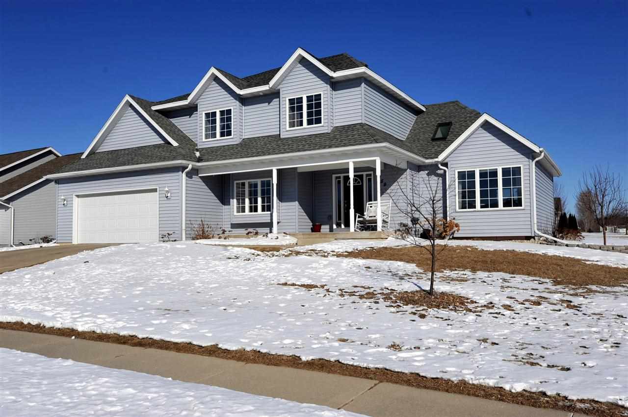 159 Deer Run Dr, Fall River, WI 53932 photo 1