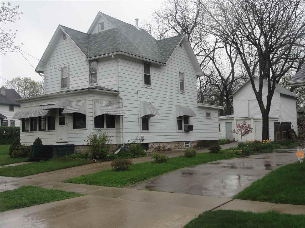 623 Central Ave, Beloit, WI 53511 photo 1