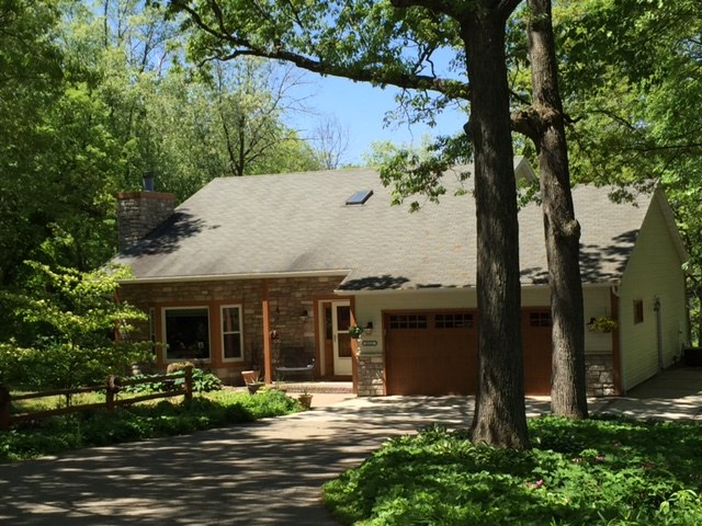 2214 Schroeder Ln, Stoughton, WI 53589 photo 1