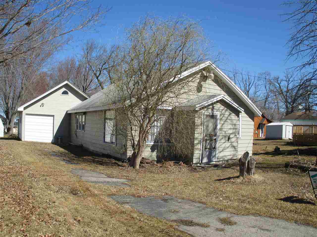 3201 E Thomas St, Milton, WI 53563 photo 1
