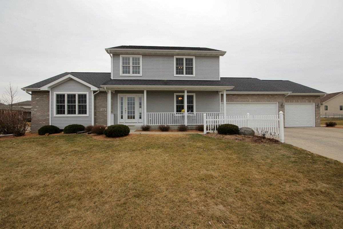 114 Maxwell St, Oregon, WI 53575 photo 1