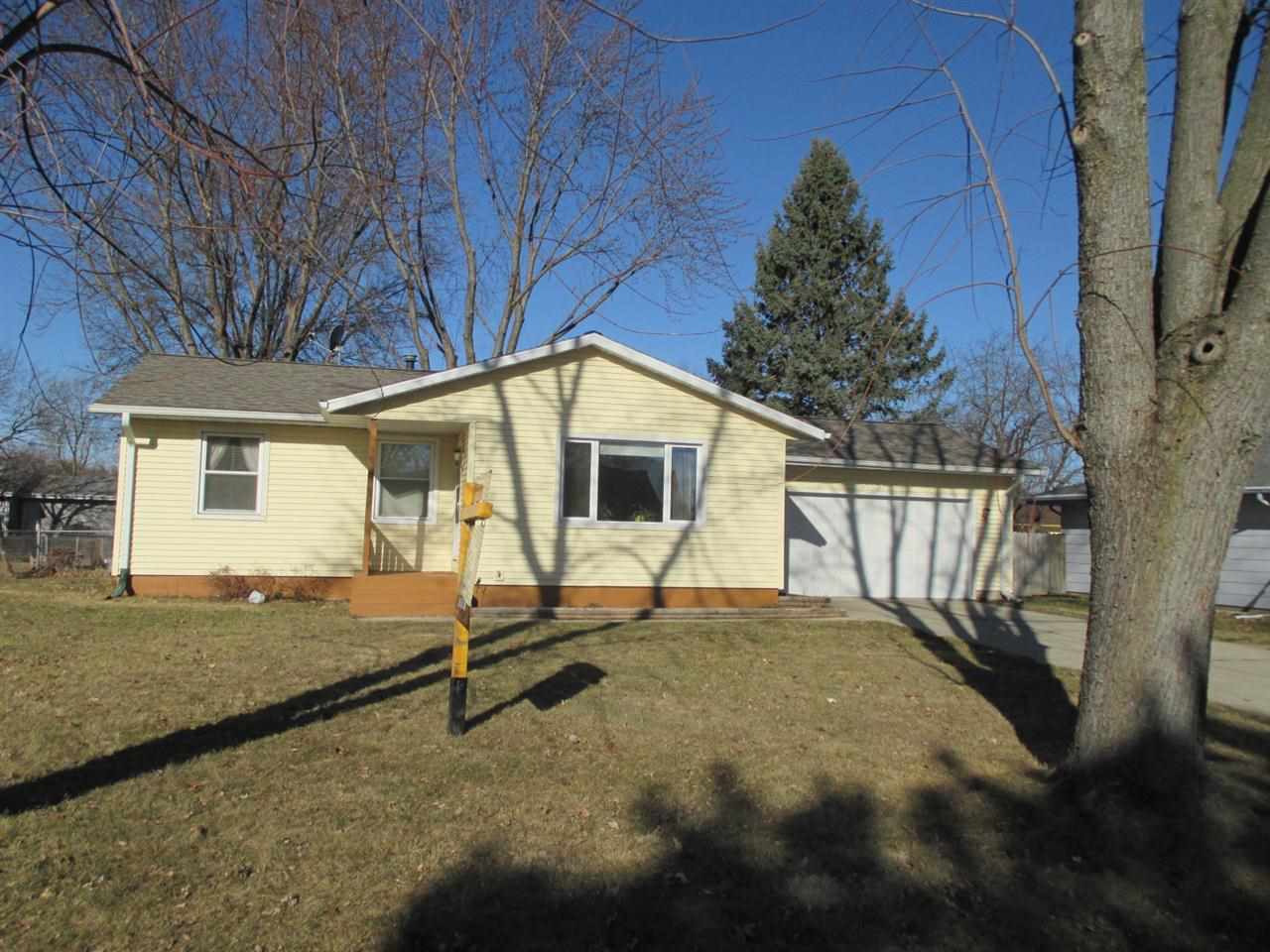 2714 Scotties Dr, Beloit, WI 53511 photo 1