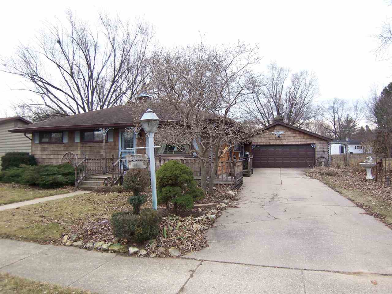 2118 Mildred St, Beloit, WI 53511 photo 1