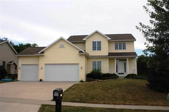 129 Pine View Dr, Madison, WI 53704 photo 1