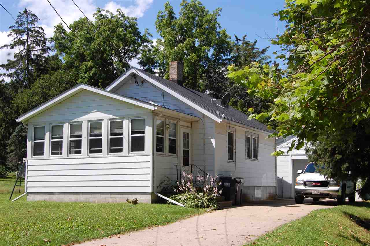 5314 E Buss Rd, Clinton, WI 53525 photo 1