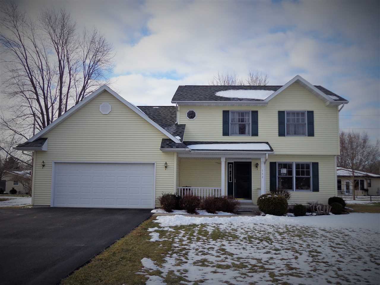 732 E Lilac Rd, Beloit, WI 53511 photo 1