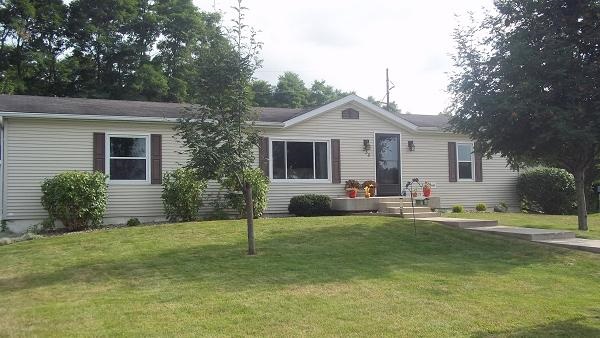 238 E Miller Rd, Rio, WI 53960 photo 1