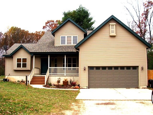 9305 Eureka Rd, Tomah, WI 54660 photo 1