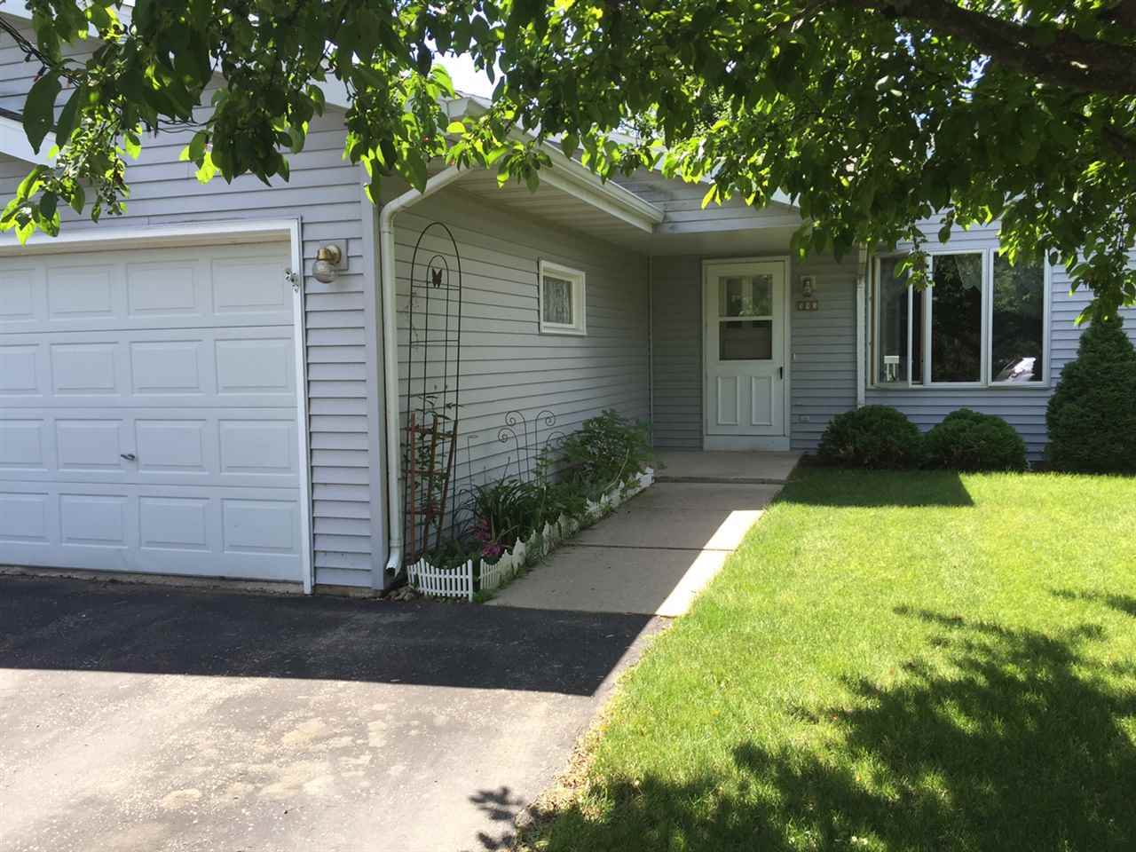 393 W Madison St, Cambridge, WI 53523 photo 1