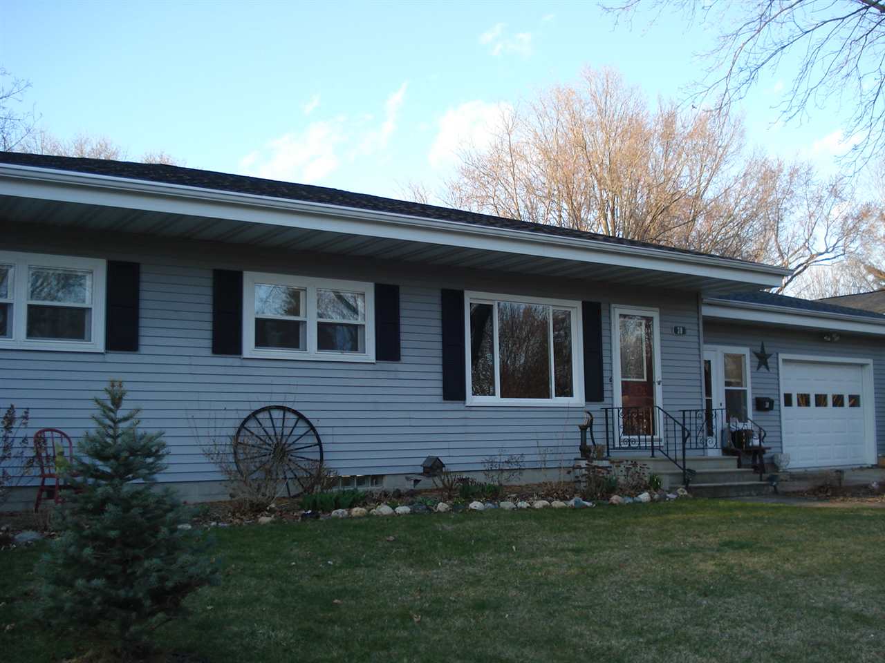 30 Tabbert Ave, Ripon, WI 54971 photo 1