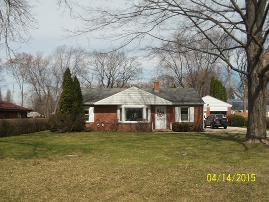 2017 E Ridge Rd, Beloit, WI 53511 photo 1