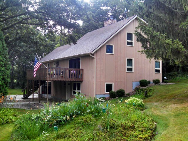1772 Hammond Rd, Edgerton, WI 53534 photo 1