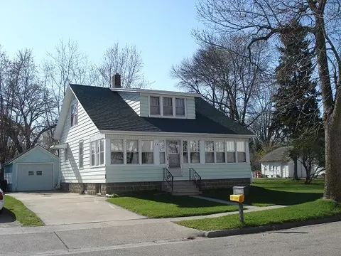 328 Shepard St, Ripon, WI 54971 photo 1