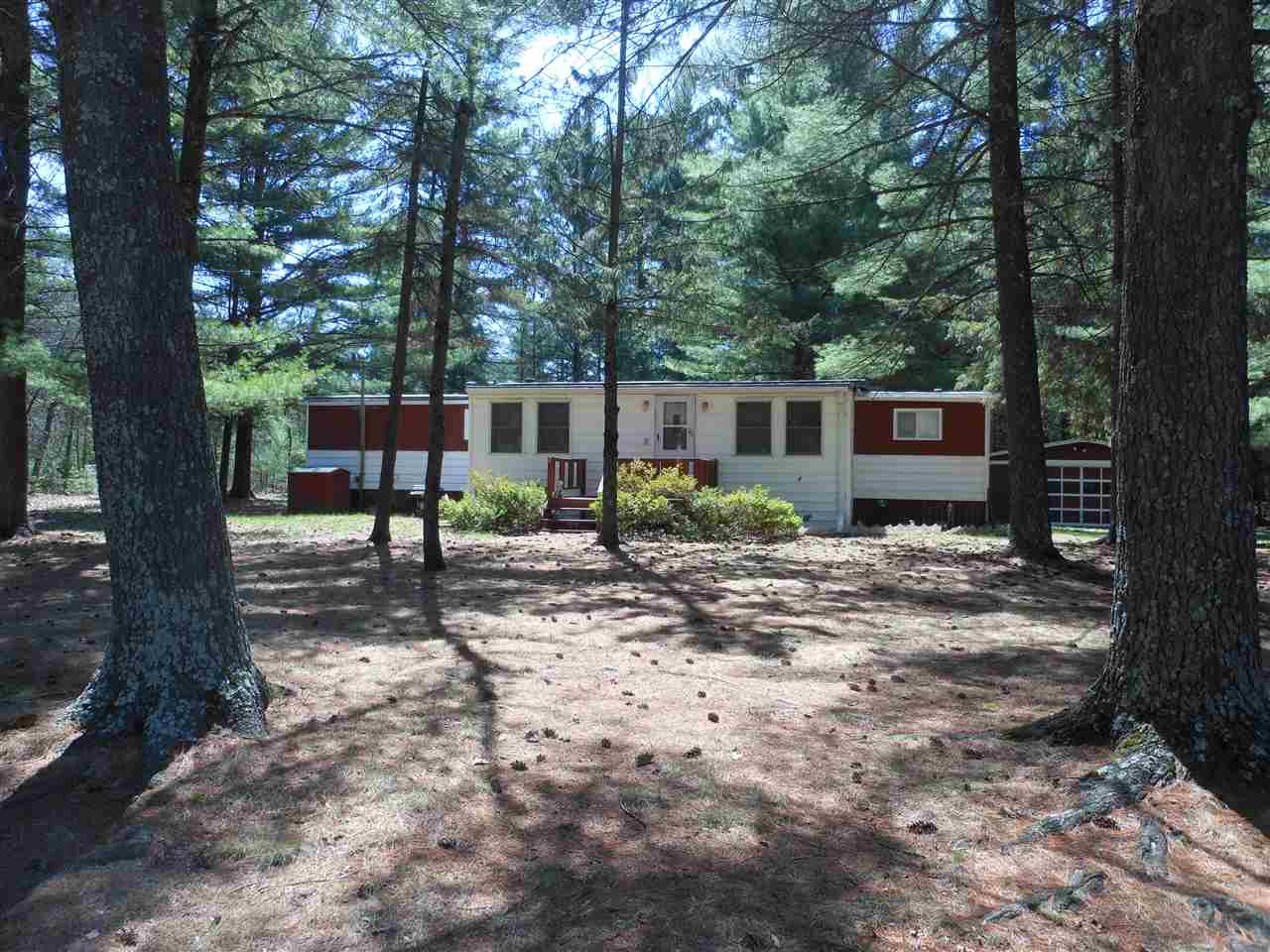 1147 Dover Dr, Adams, WI 53910 photo 1