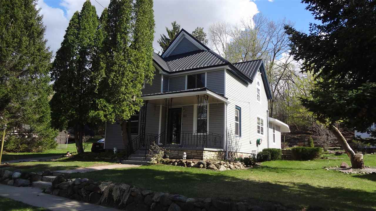 112 E Park, Montello, WI 53949 photo 1