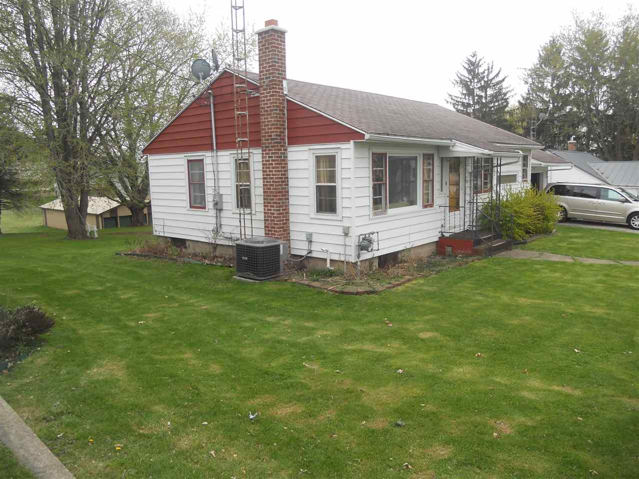 128 Wyalusing St, Patch Grove, WI 53817 photo 1