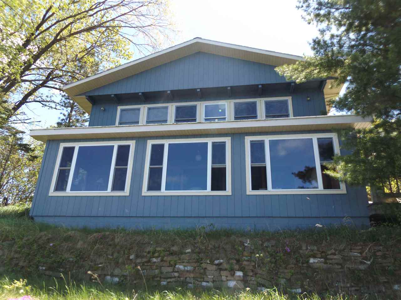 374 Fur Dr, Wisconsin Dells, WI 53965 photo 1