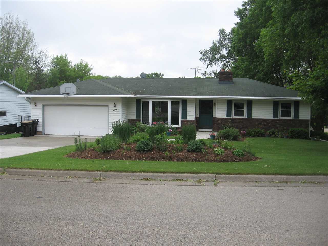 413 Acker Pkwy, Deforest, WI 53532 photo 1