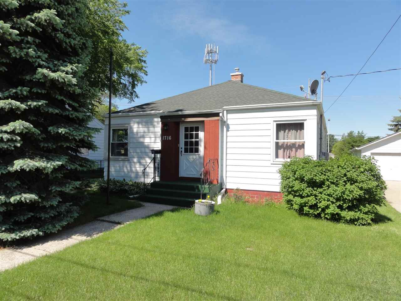 1716 Chapman Ave, Beloit, WI 53511 photo 1