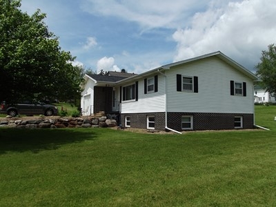 110 Murphy St, Ridgeway, WI 53582 photo 1