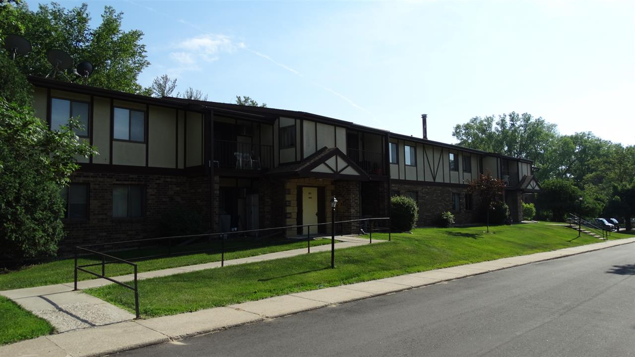 201 Ski Ct #E, Madison, WI 53713 photo 1