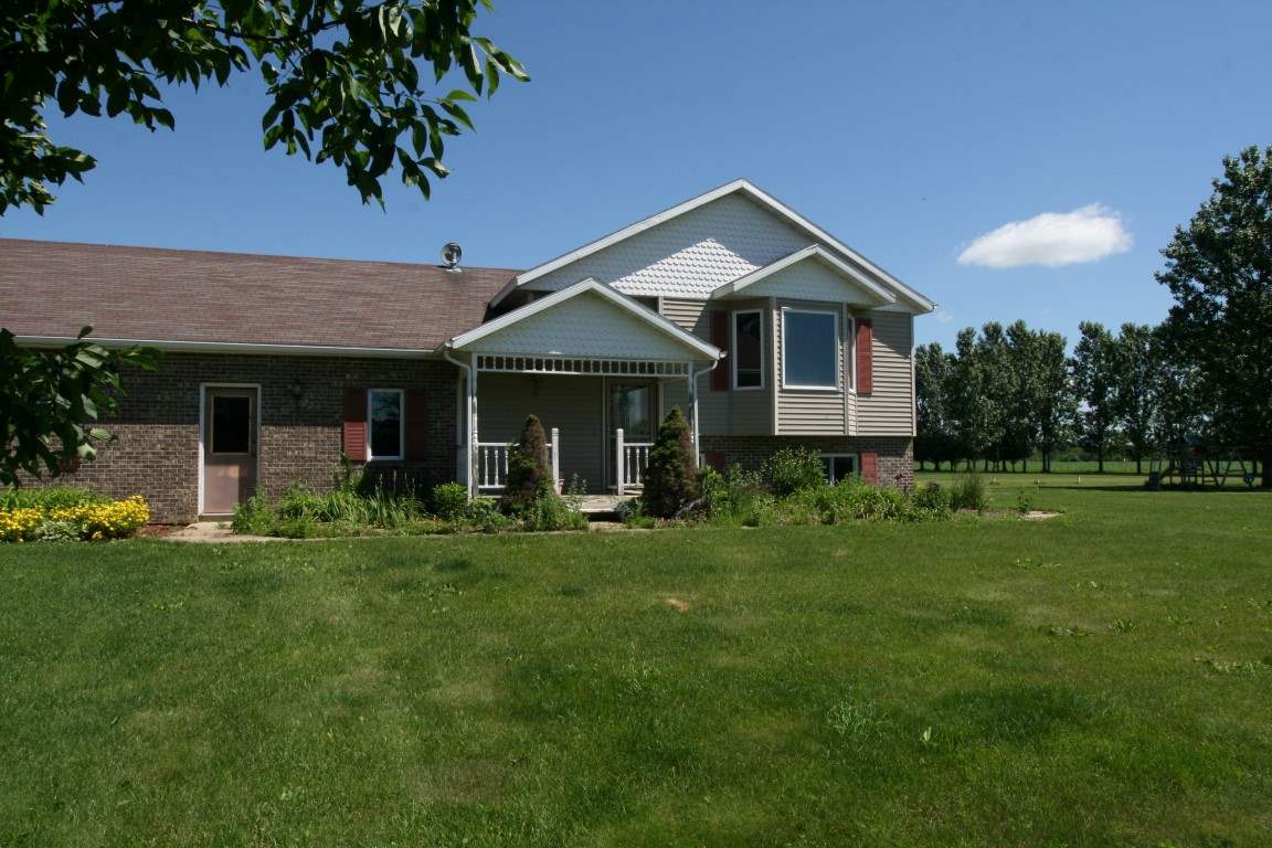 n8920 Hughes Road, Belleville, WI 53508 photo 1