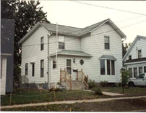 1018 11th St, Beloit, WI 53511 photo 1