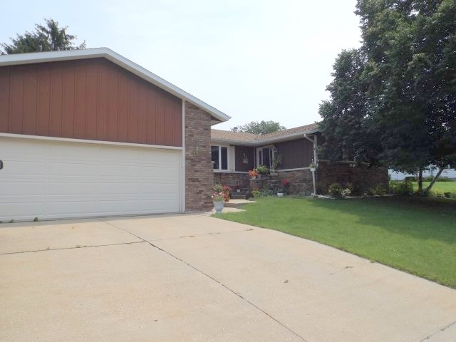 112 26th Ave, Monroe, WI 53566 photo 1