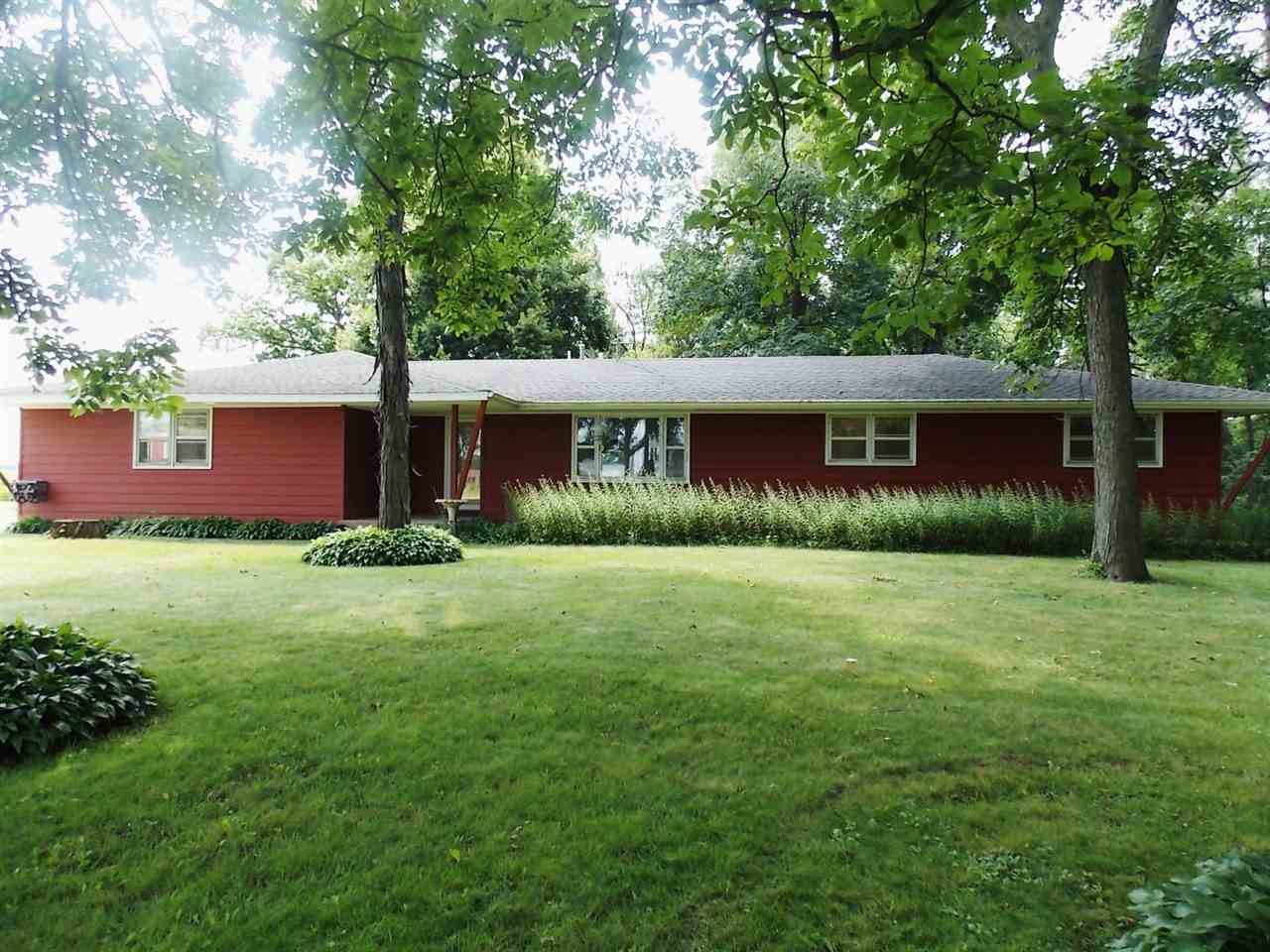 8220 E Hwy 59, Milton, WI 53563 photo 1