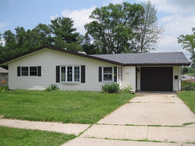 1503 Cleveland St, Beloit, WI 53511 photo 1